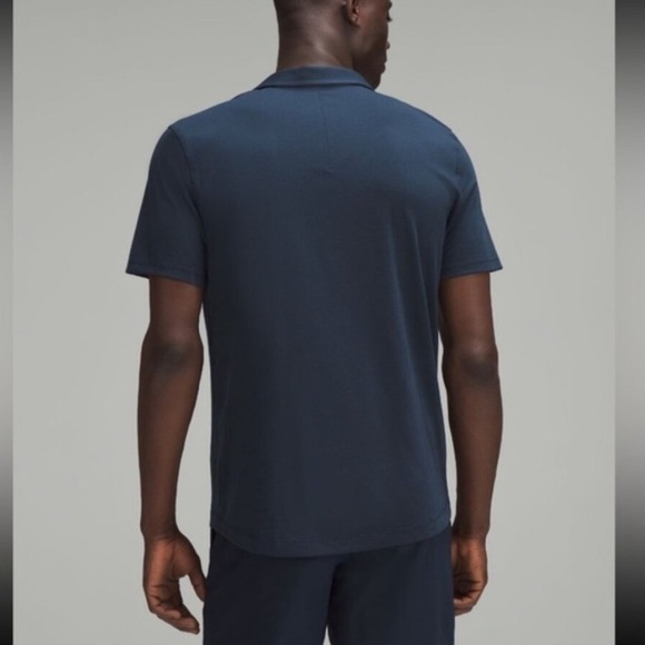 Lululemon Evolution Short-Sleeve Polo Shirt
DESIGNED FOR GOLF AND CASUAL
Men’s L - Picture 2 of 7